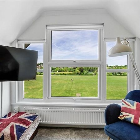 The Lookout Apartment Хайт Екстериор снимка